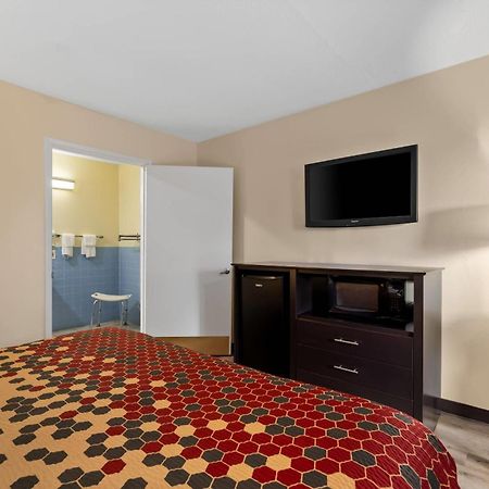 Econo Lodge Fredericksburg Near I-95 Zewnętrze zdjęcie