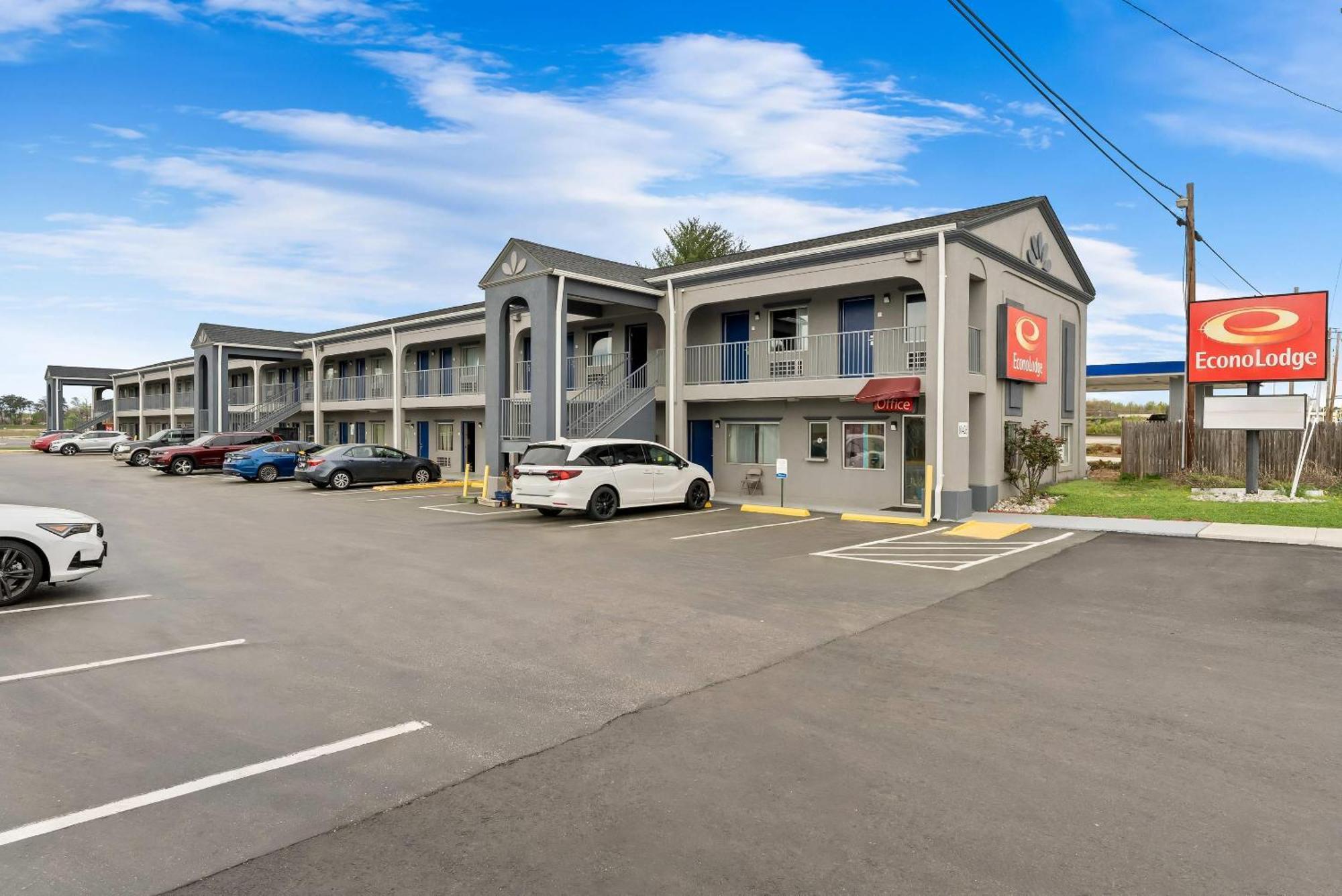 Econo Lodge Fredericksburg Near I-95 Zewnętrze zdjęcie